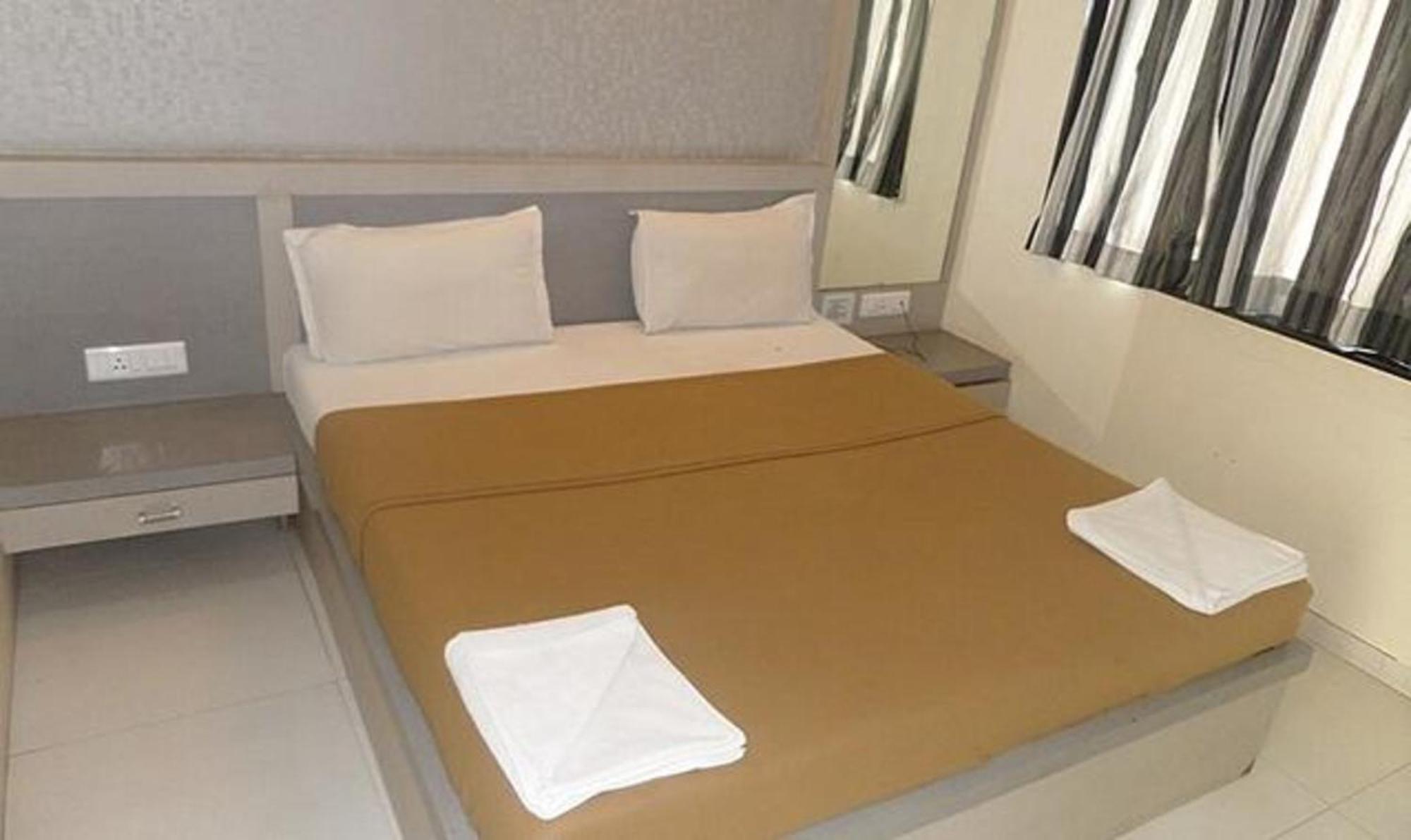 Fabhotel Skylark Inn Nashik Ngoại thất bức ảnh